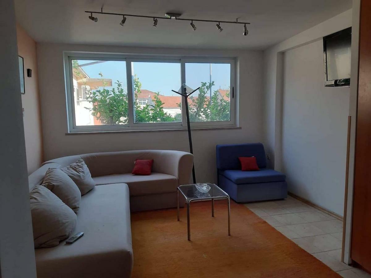 טרוגיר Apartman Lucija מראה חיצוני תמונה