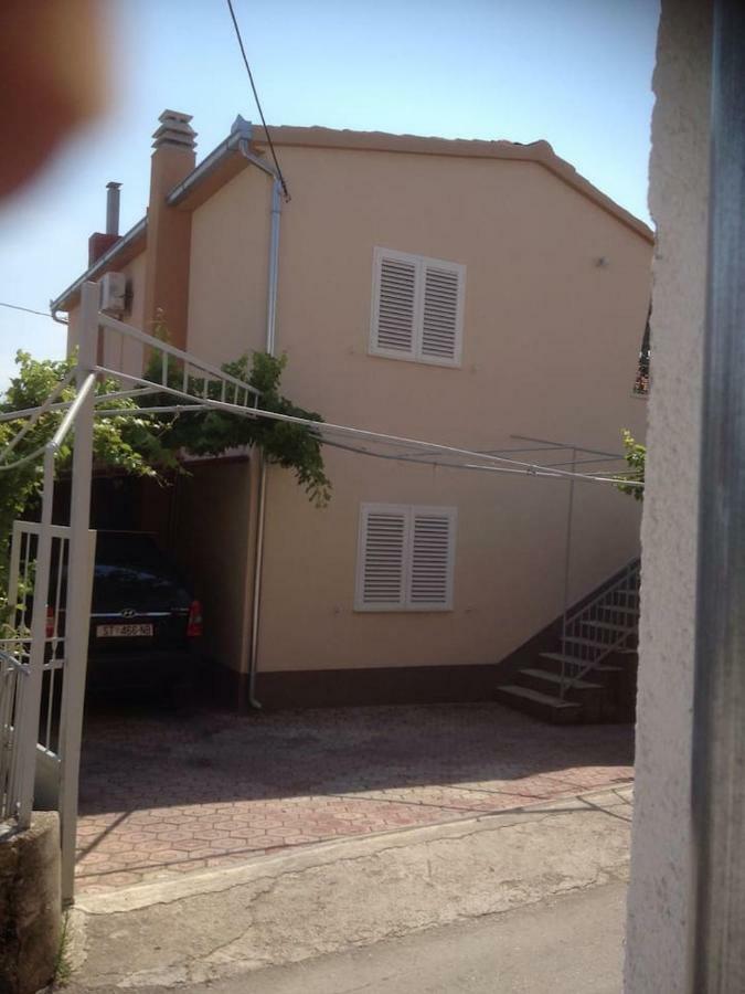 טרוגיר Apartman Lucija מראה חיצוני תמונה